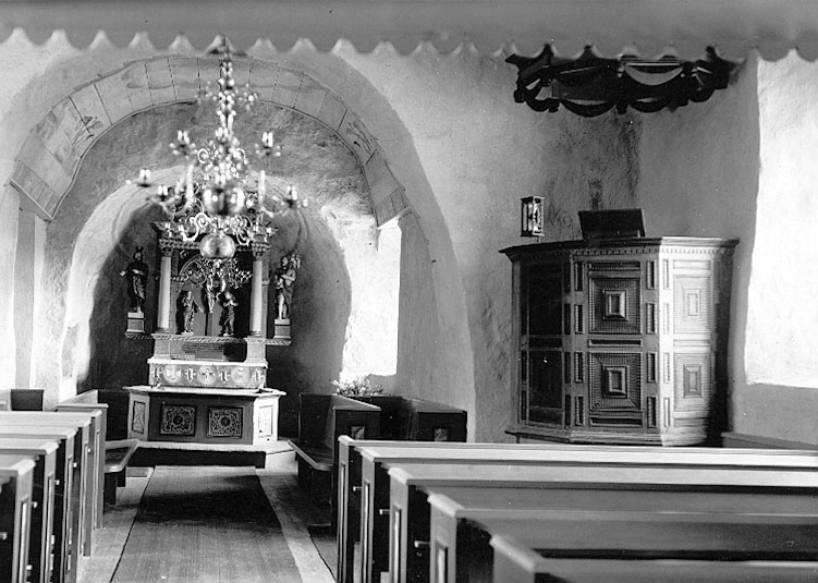 Mjälldrunga sn. 
Kyrkan efter restaureringen 1939.

Konservator Olle Hellström.