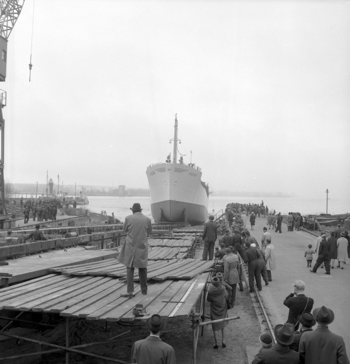 Den 2 maj 1963. Gävle Varv. Sjösättning av M/S Nova.



