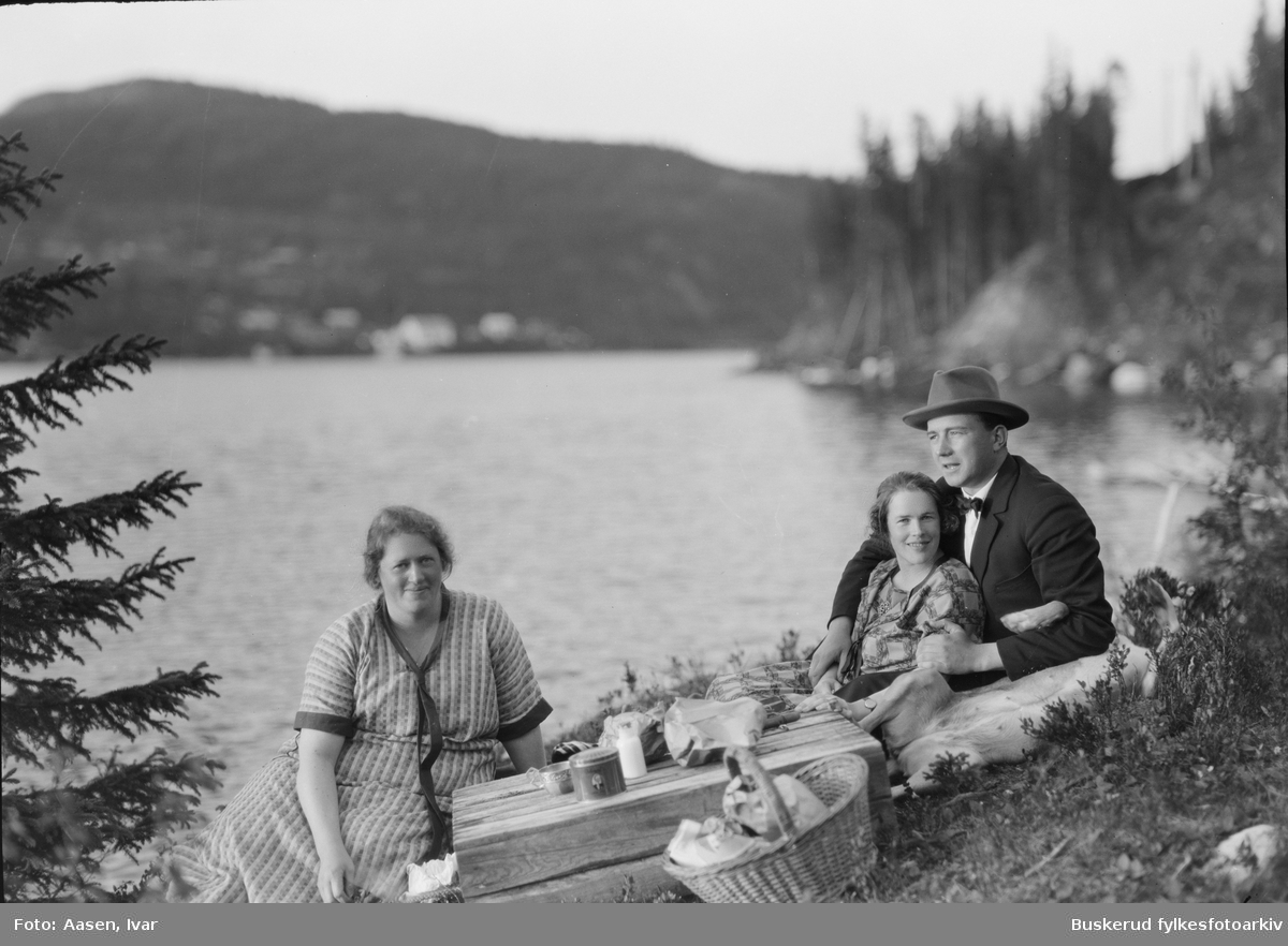 Fra området rundt Tunhovdfjorden og Pålbufjorden
ca 1925
Ved Pålsbufjorden