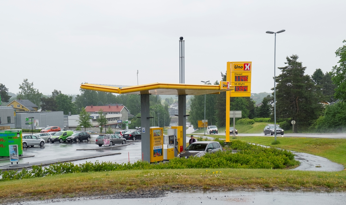Uno X bensinstasjon Amfi Eurosenteret Vormsund Nes