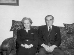 Familiebilder til familien Ohrvik, og viser her trolig ektep