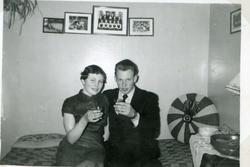 Portrett,
Frå v. Kari Løvsletten og Eilev Øynebråten.