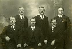 Det første styre i daværende fagf. turn og Idrettsforening