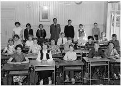 Klassebilde, enten fra Randsfjord eller Jevnaker skole, lære