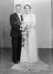 Åge Henriksen med brud