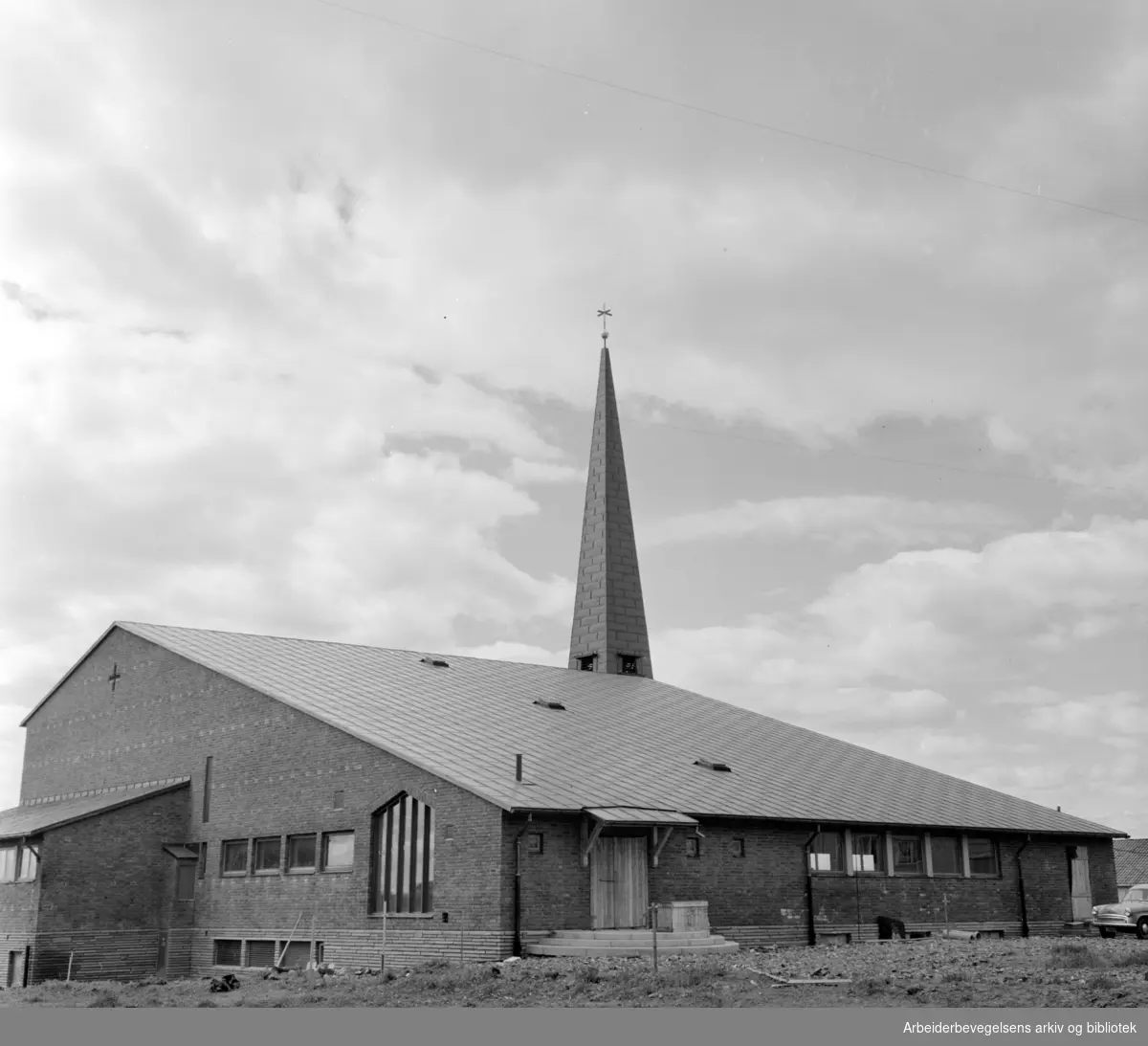Tonsen kirke. Juni 1961