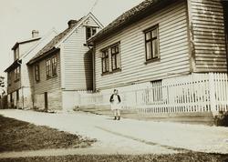 Hus til Jens Risøensgate sett mot nordvest ca.1930