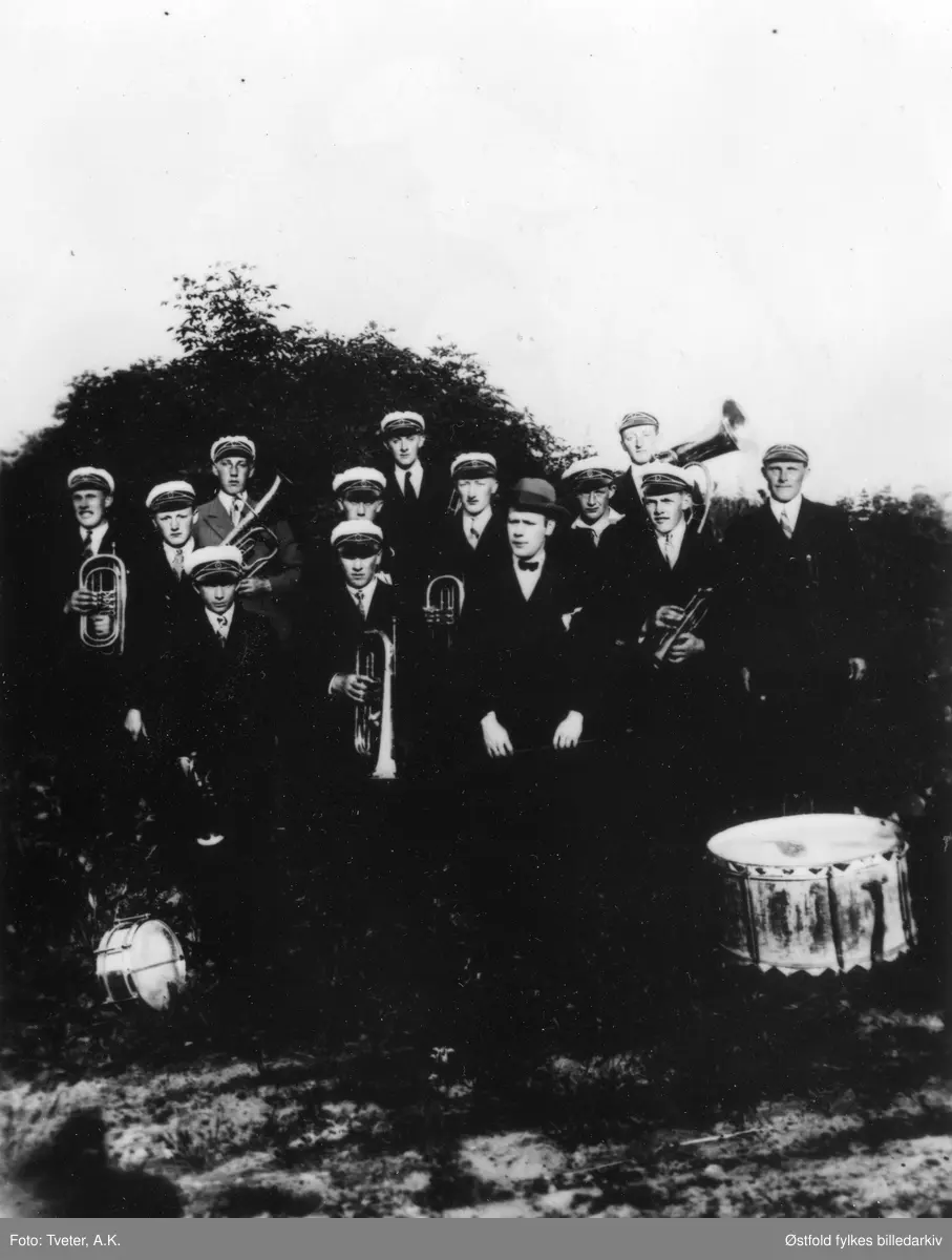 Nedre Eidsberg hormnmusikk ca. 1927-28 (bildet kopiert 1930). Navneliste med plassering se bilde nr. 2.