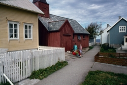 Foto fra inngangspartiet til Kirken på fiskeværet Grip i Kri