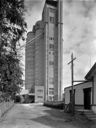 Kornsilo ved I. C. Piene & Søn i Buvika