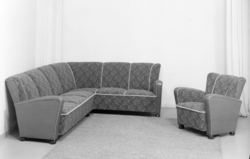 Salong. Hjørnesofa og lenestol.