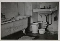 Lev Trotskij's baderom på Sundby gård i Hurum