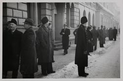 Utenfor rettslokalet i Drammen