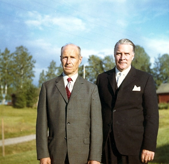 Fr v: Karl Persson, Gunnar Turesson