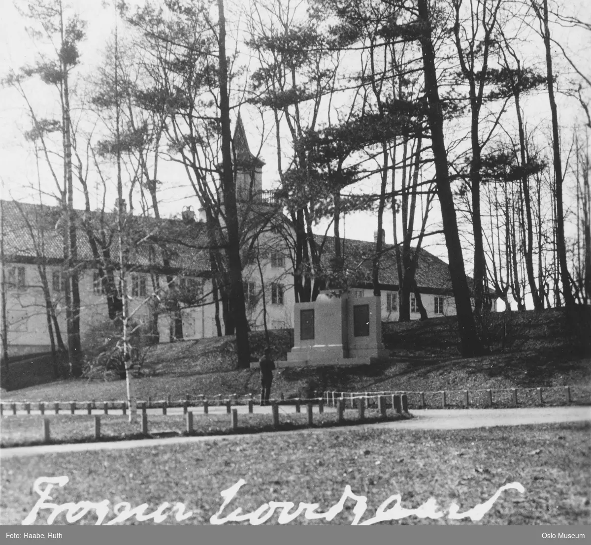 Frogner hovedgård, park, Lincoln-monumentet, mann