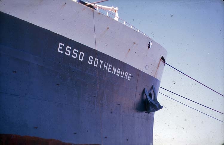 Detalj av "Esso Gothenburg", stäven.