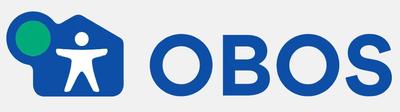 OBOS-logoen er et blått hus med et grønt tre og en hvit person inni.