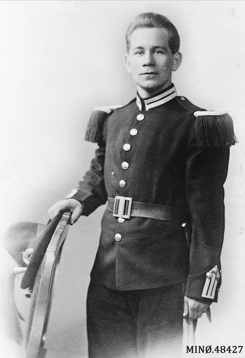 Gardist Lars Kveberg Follsund, f. 1900