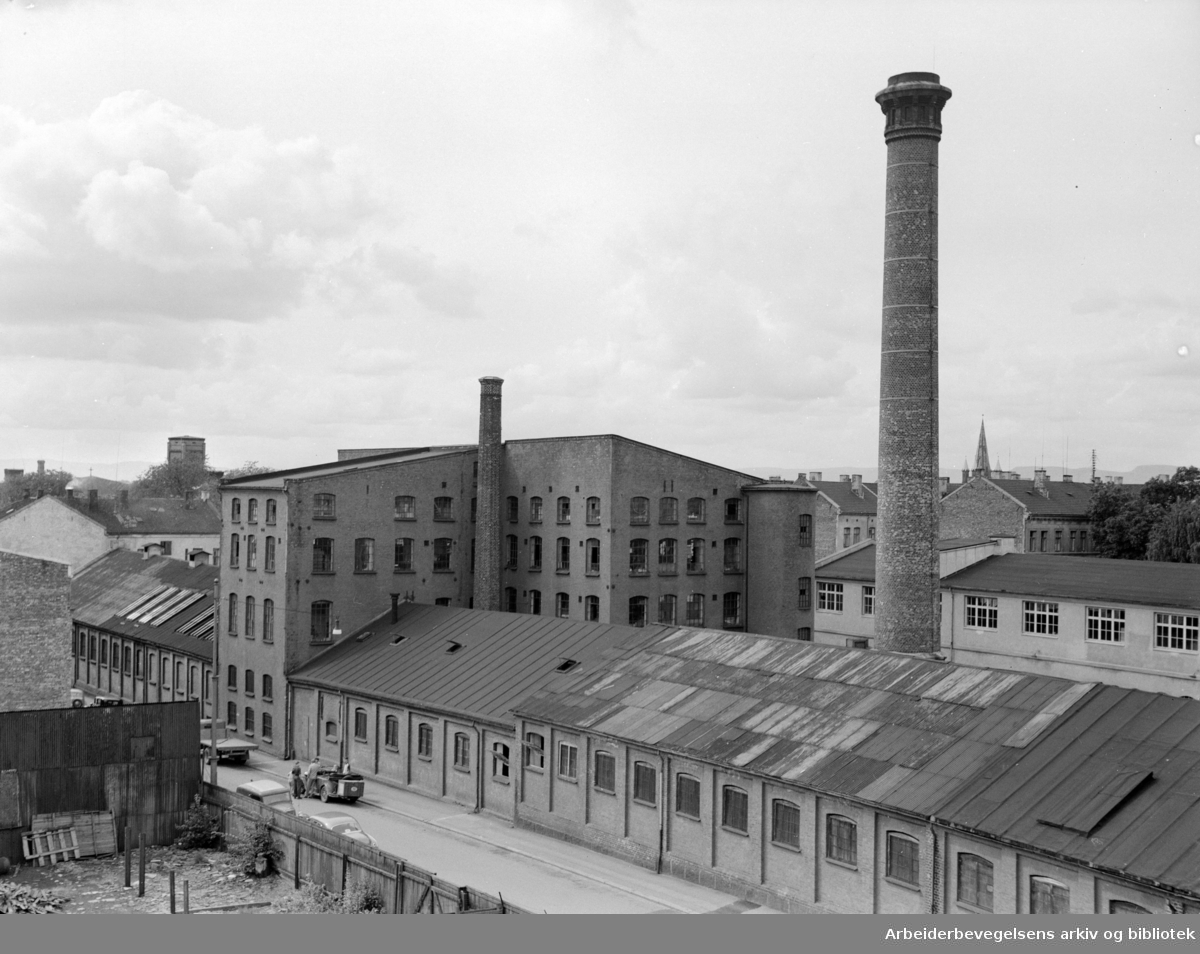 Mustad fabrikker i Sverresgate. August 1954