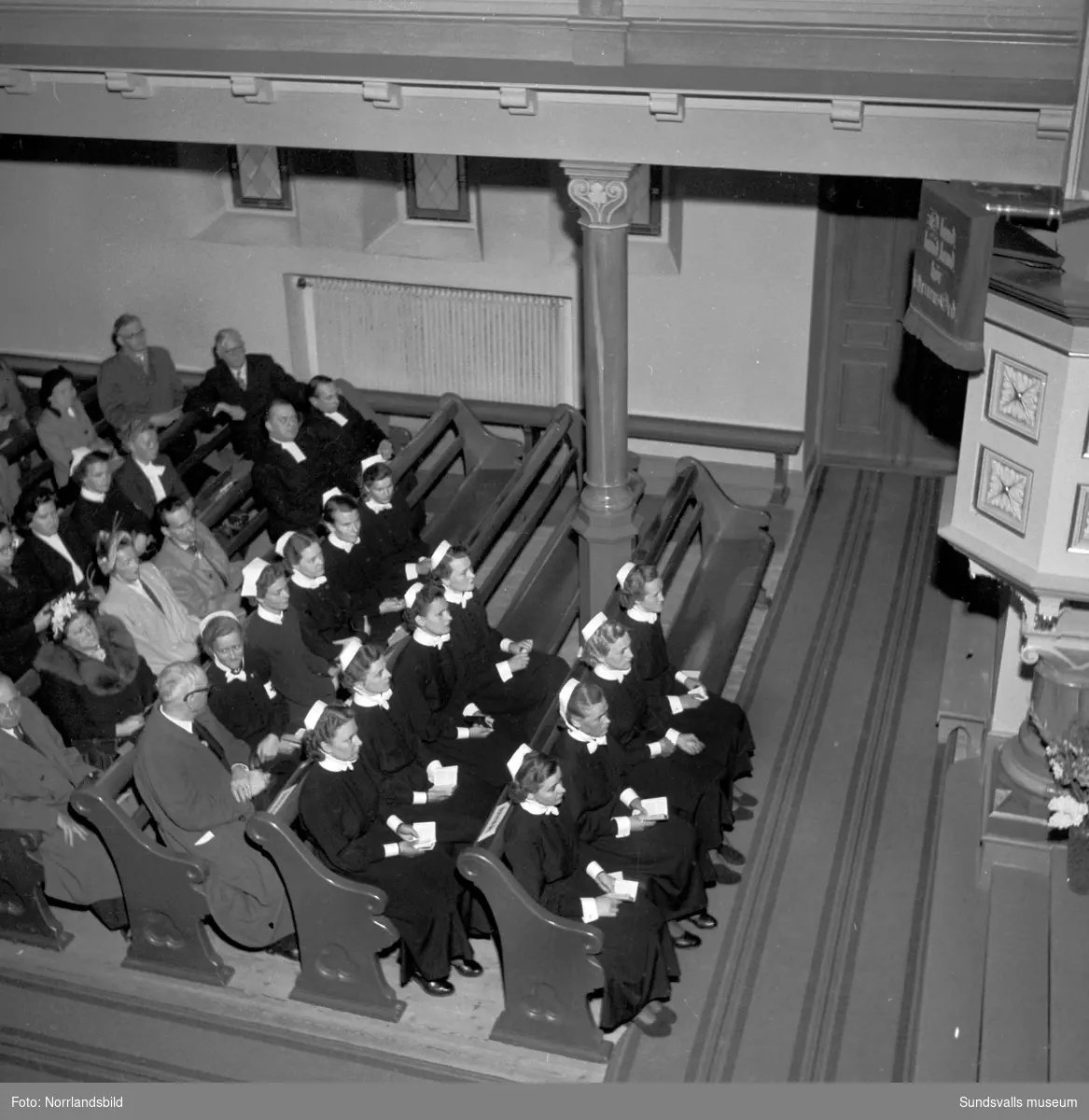 Sjuksköterskeinvigning i Skönsmons kyrka. - Sundsvalls museum ...