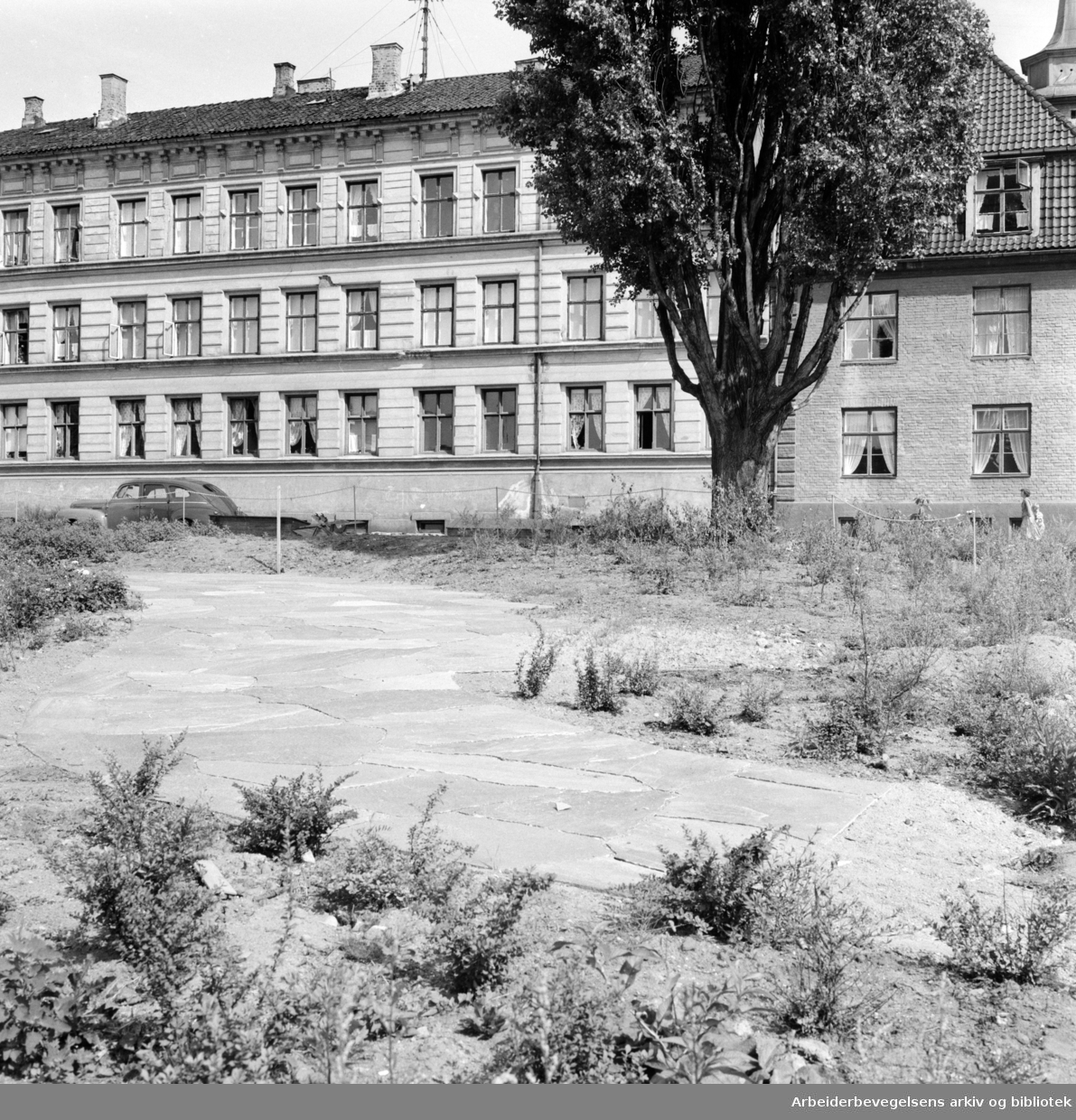 Johan Sverdrups plass. Nytt parkanlegg ved Holsts gate..Juli 1959