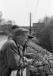 Fra fløtingsbefaring ved elva Vismunda våren 1958.  Fotograf