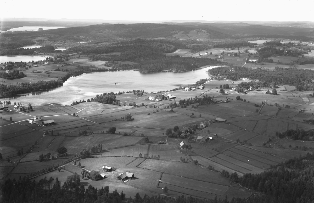 Flygfoto över Kulltorp i Gnosjö kommun. Nr C 1976