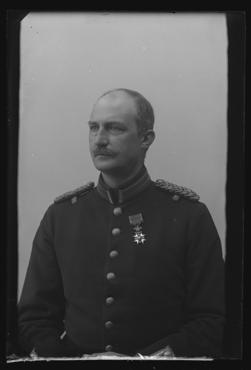 Överstelöjtnant O. von Knorring