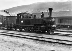 Damplokomotiv type 50a 17 i skiftetjeneste på Sundland ved D