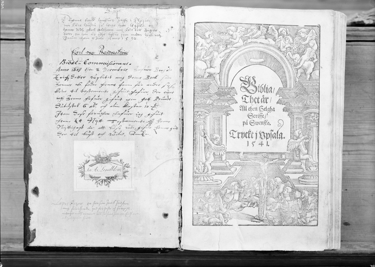 Träsnitt och anteckningar i 1541 års bibel i Uppsala domkyrkas bokkammare