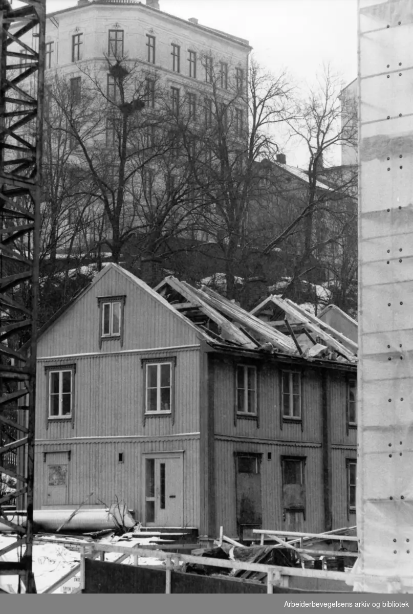 Brinkens gate, Brinken 65. April 1987