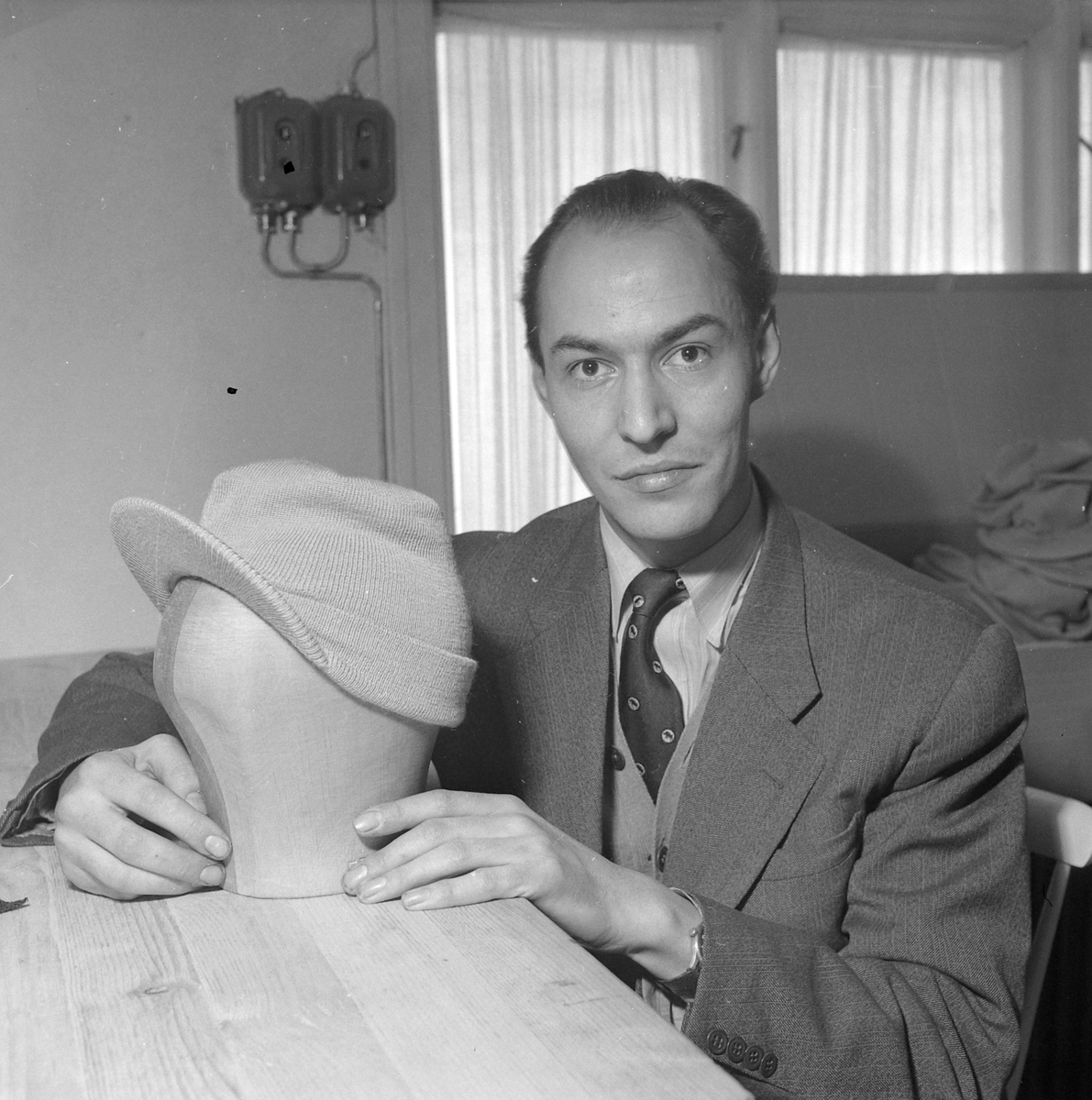 Ingeniør Rudolf Walldén med skilue