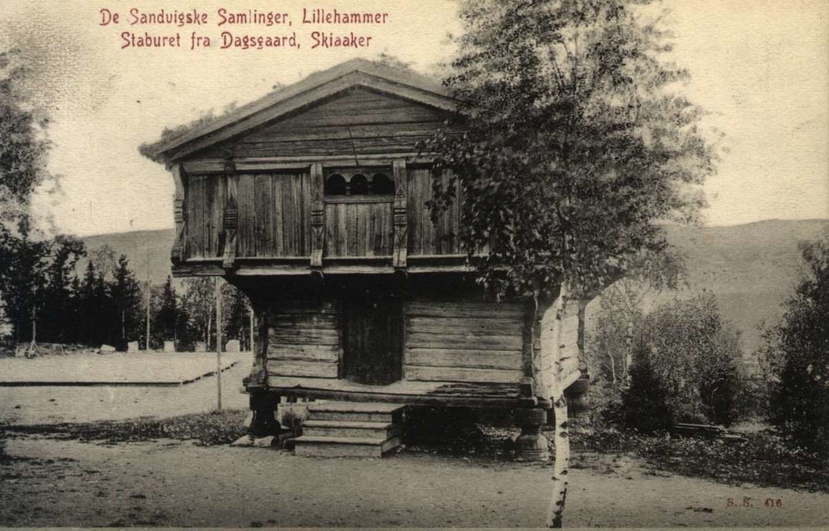 Postkort. "De Sandvigske Samlinger, Lillehammer. Staburet fra Dagsgaard, Skiaaker"
