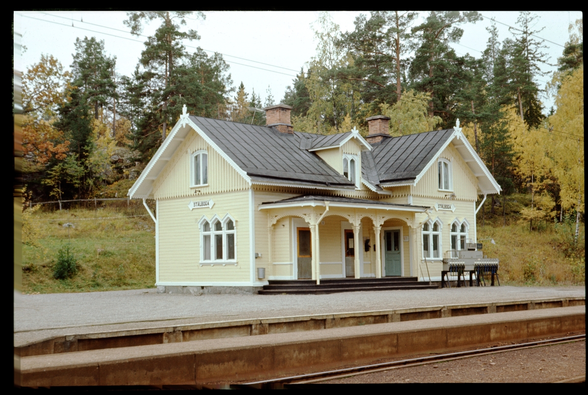Stålboga stationshus.