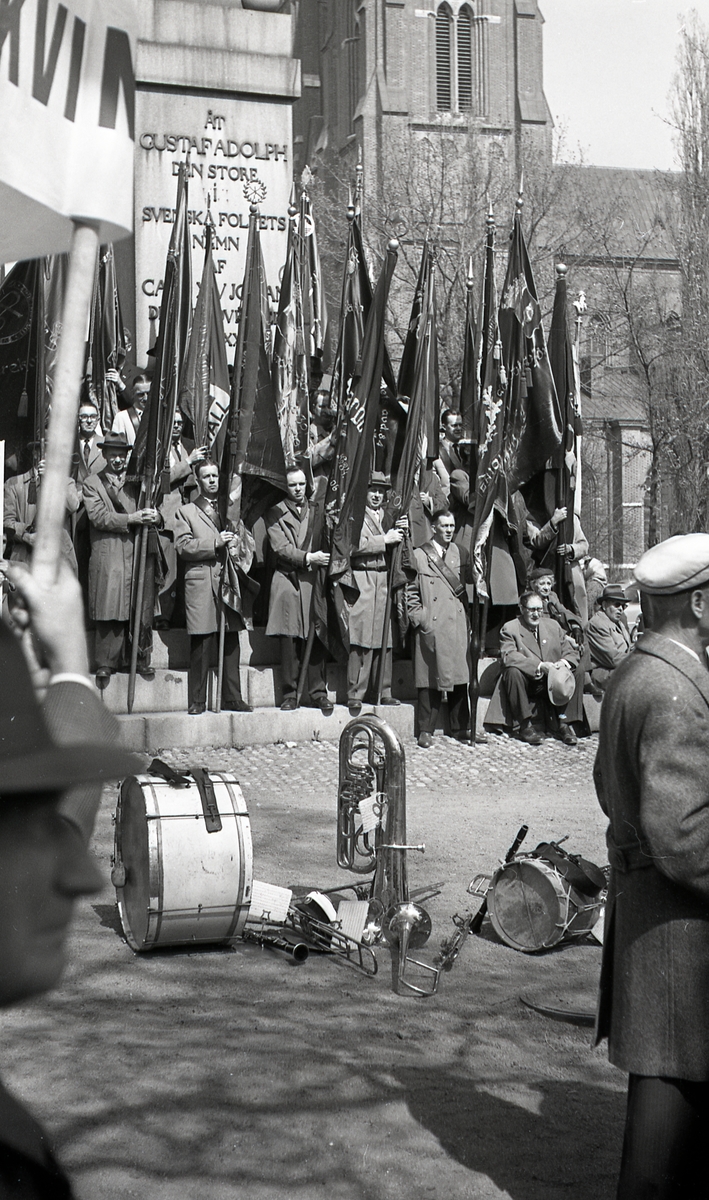 Demonstration mot kärnvapen vid obelisken i Odinslund, Uppsala 1962