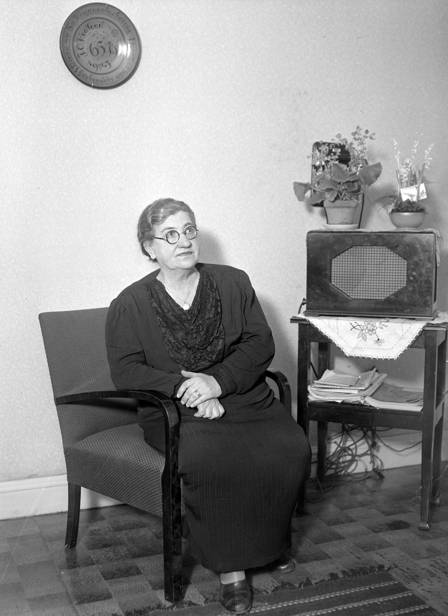 Fru Hedlund, Gävle, 60 år. Foto jan 1945.