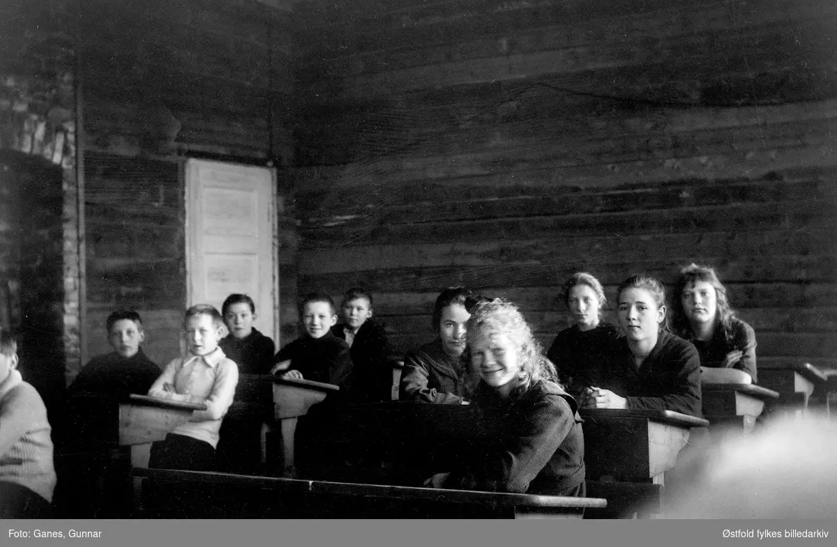 Klasserom med elever på den "nye" Stegen skole ca 1922 i Spydeberg.