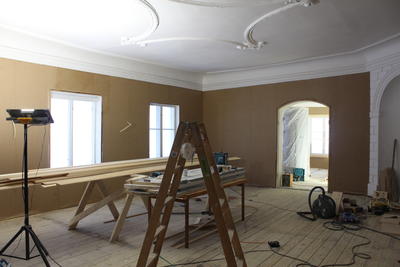 Rommet på Torderød gård var tidligere delt i tre, nå har værelset fått tilbake sitt sapreg. Foto/Photo