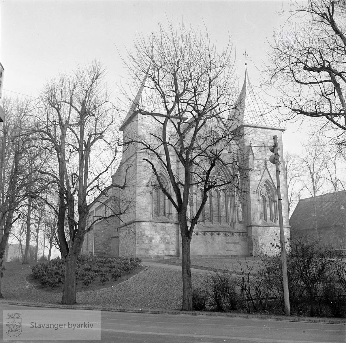 Domkirkens østfront sett fra byparken