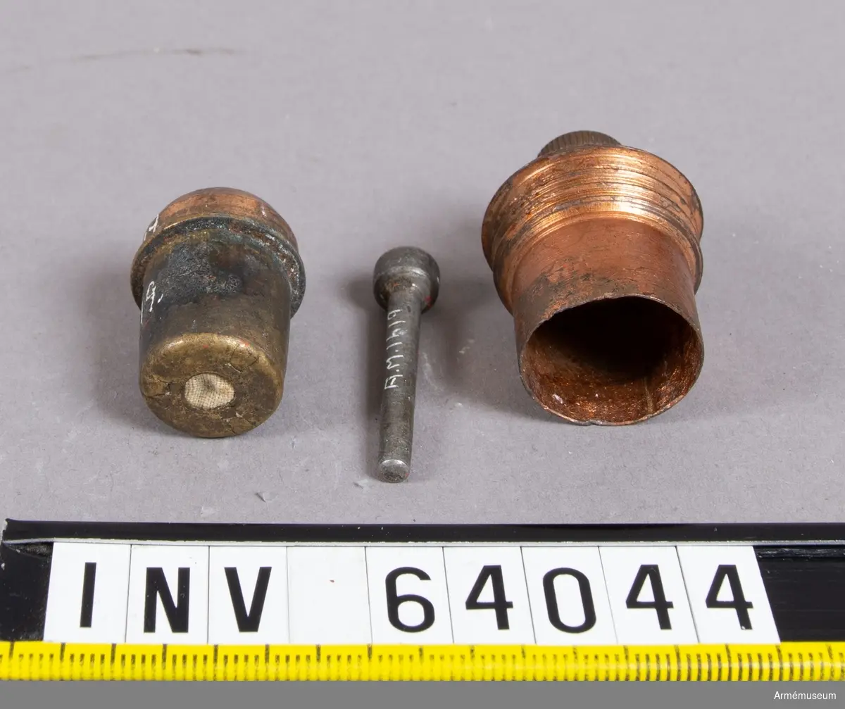 Grupp F II. 
Konstruerat som det äldre tyska röret i bruk intill 1873.
Till 9 ch 12 cm granat till framladdningskanon och bakladdningskanon 1878.