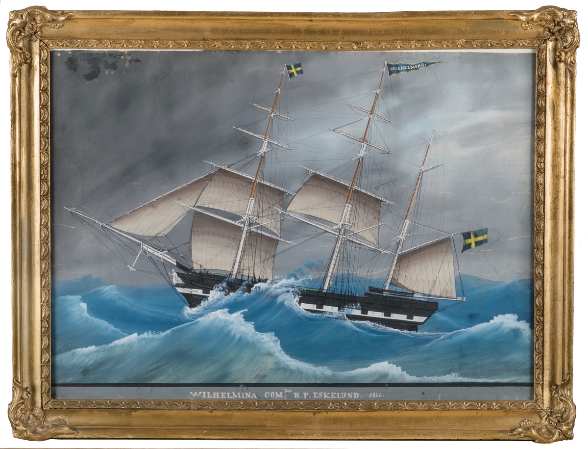 Barkskeppet Wilhelmina, osignerad. Skeppet kom till Gävles handelsflotta 1838.
Fartgstavla ,guache, föreställande ett tremastat segelfartyg. Svart skrov med vit rand. Fartyget segalar från höger mot vänster i hörd sjö. I för mast och i aktern svansk flagga. 
I andra masten en vimpel på vilken det står "Wilhelmina" com der R.P Eskerlund 1844. Osignerad. Guldram med gipsornament i hörnen.