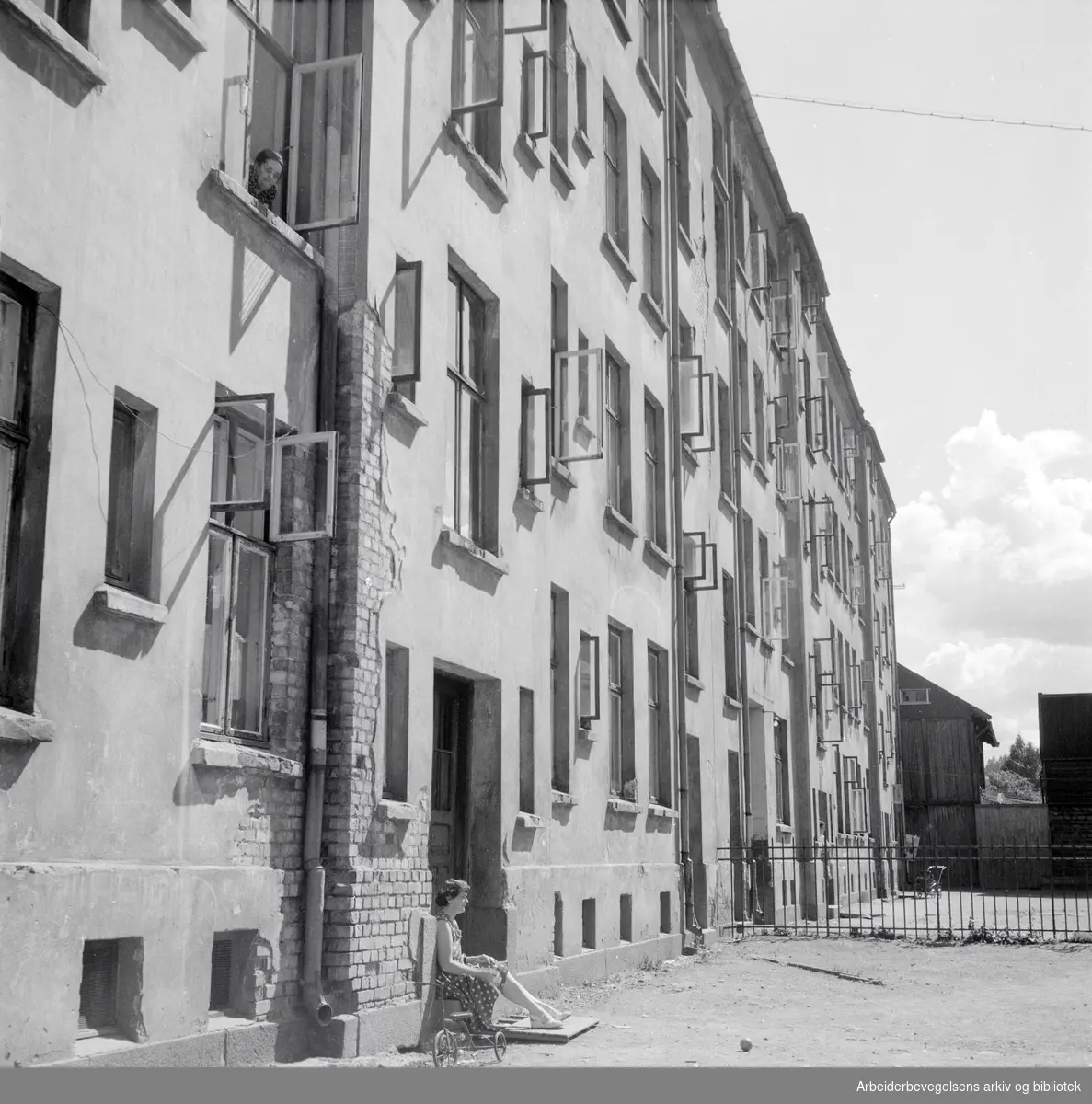 Østerdalsgata 6. Juli 1954