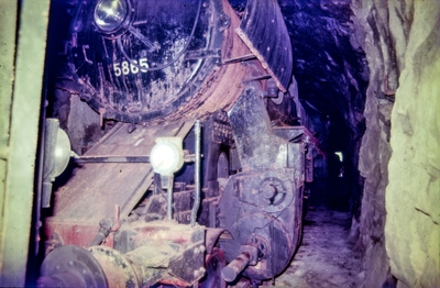 Beredskapslokomotivene i Lyngodden tunnel i Drangsdalen