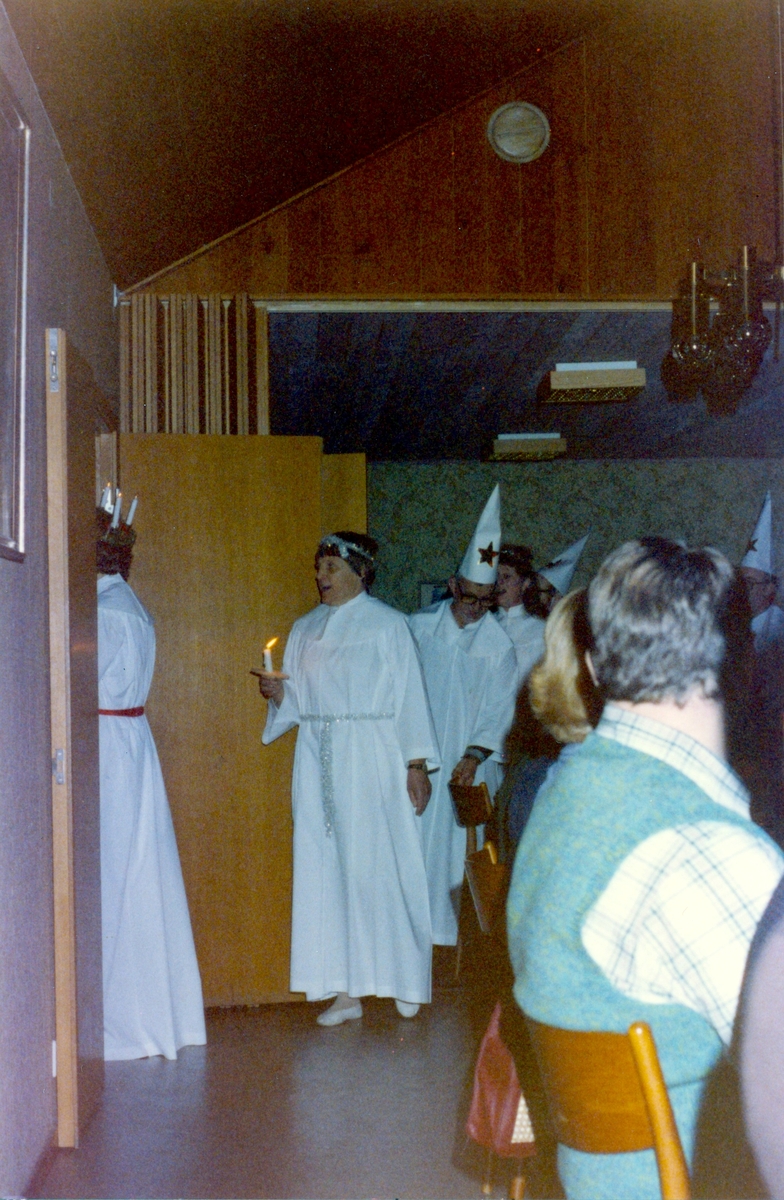 Kållereds församlingshem (Svenska kyrkan) 1970-tal.
Luciafirande - kyrkliga samfällighetens personalmöte för Fässberg, Stensjön och Kållered.