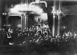 Kong Oscar II åpner Stortinget, 1903.