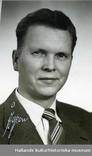 Mansporträtt av Ivar Anersson, restaurangschef vid Domus i Varberg.