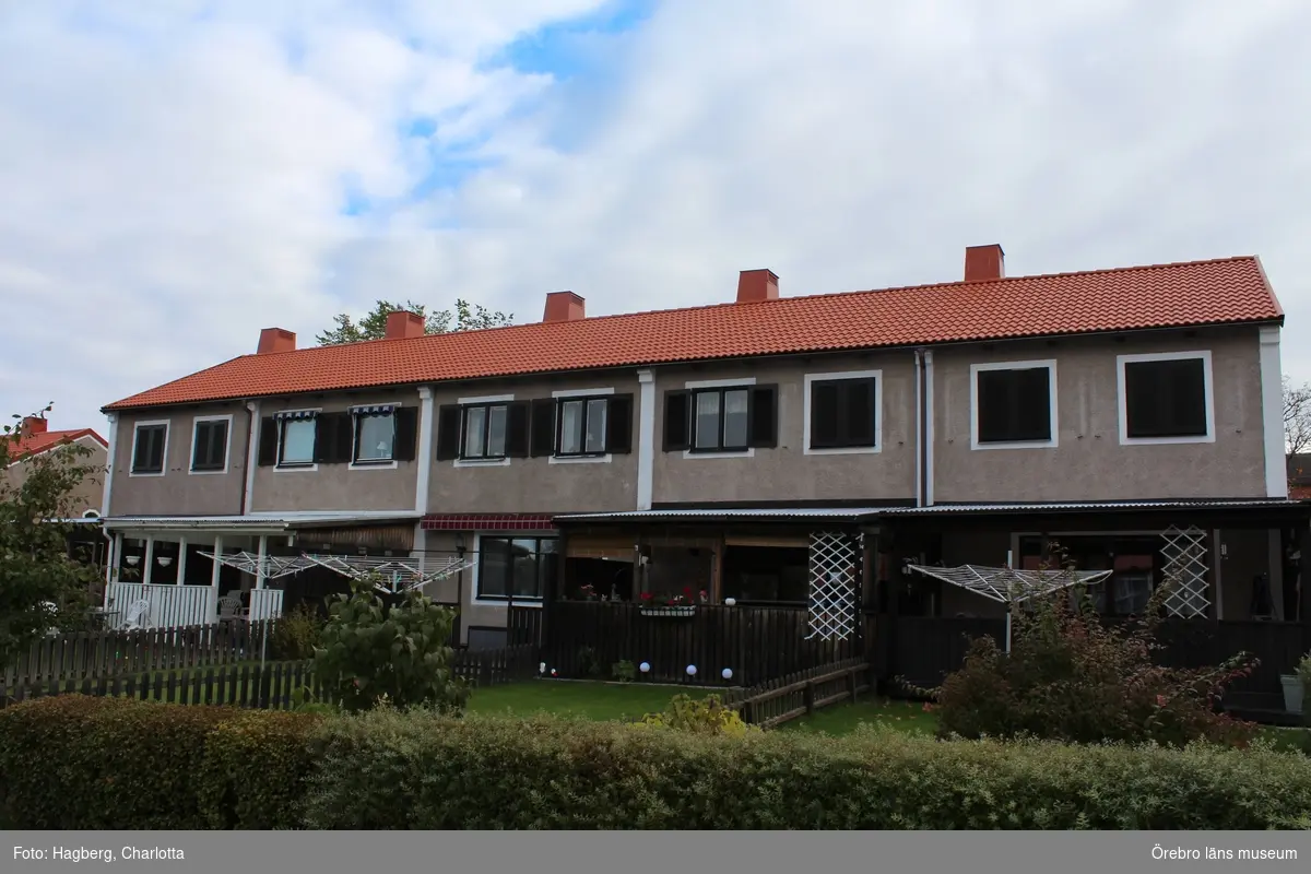 Karlberg och Löten. Malmgårdarna 1-50 (garage). Inventering av kulturhistorisk bebyggelse I Karlskoga tätort