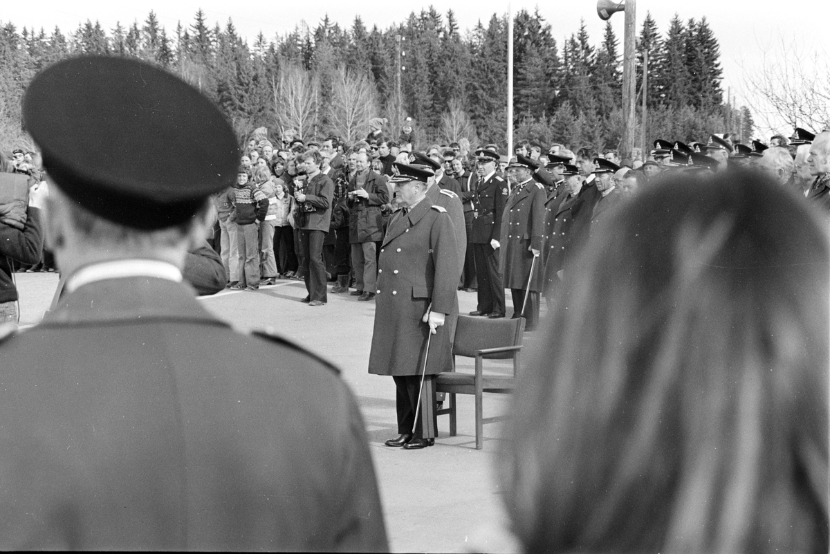 Kong Olav, Midtskogen Elverum, minnestund, kransenedleggelse, i forbindelse med hærens 350 års jubileum.