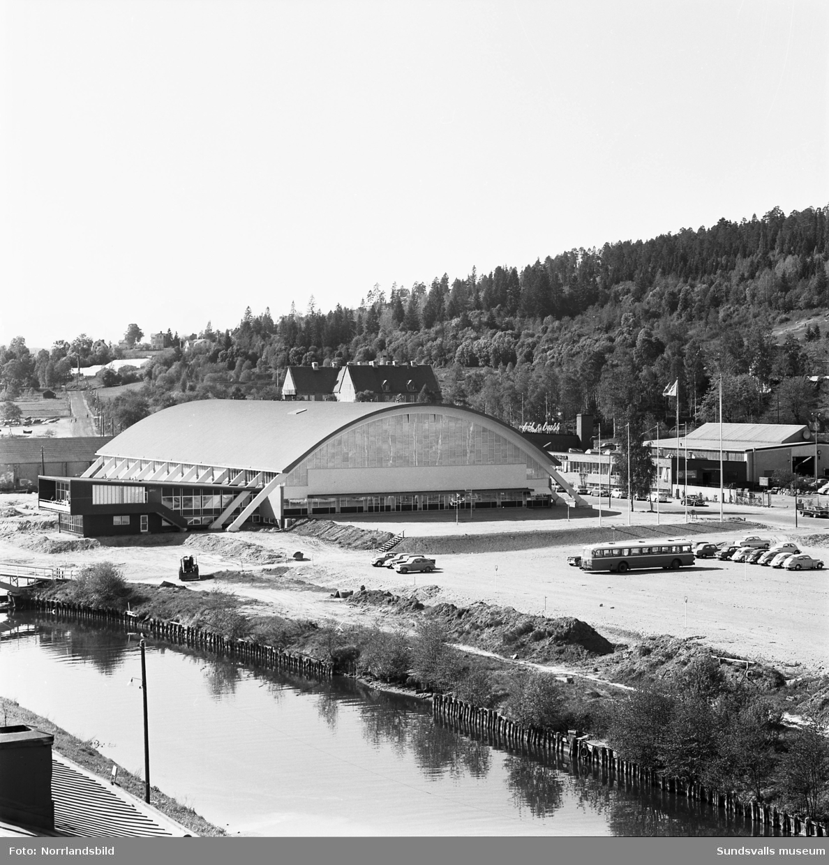 Den nybyggda Sporthallen i Sundsvall, exteriörbild.