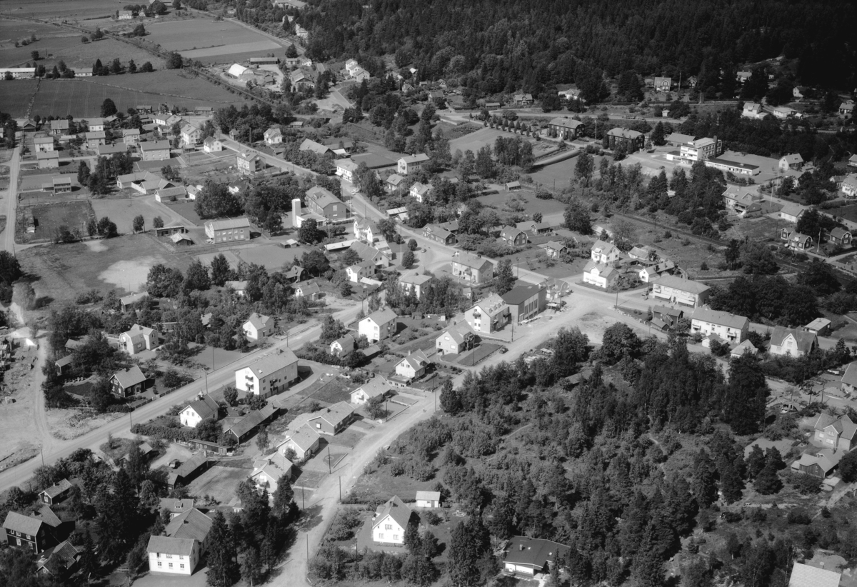 Flygfoto över Tenhult i Jönköpings kommun. Nr 1057/1961